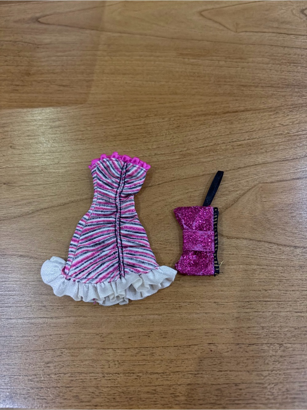 Monster high Dawn of the Dance Draculaura Clothing